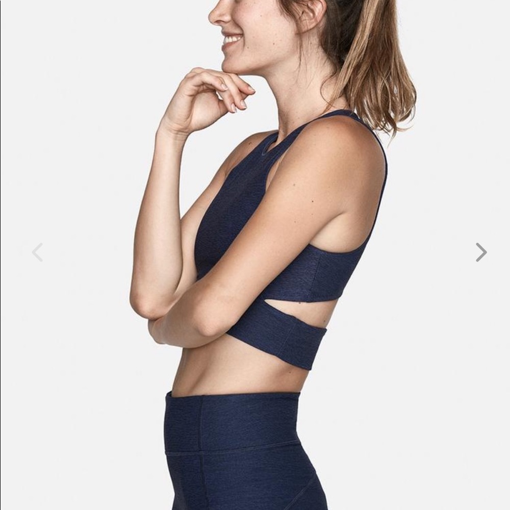 Outdoor Voices Slashback Navy Crop Top XS